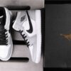 AJ 1 Mid ‘Light Smoke Grey’ 554724-092 AJ 1 Mid ‘Light Smoke Grey’ 554724-092