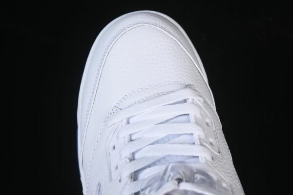 AJ 5 Retro ‘White Metallic’ HQ7978-103