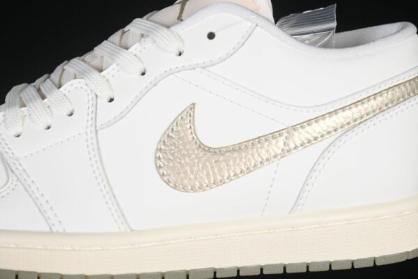 AJ 1 Low SE ‘Metallic Team Gold’ HV5157-100 AJ 1 Low SE ‘Metallic Team Gold’ HV5157-100
