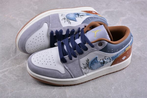 AJ 1 Low SE ‘Phantom Repaired Denim Swoosh’ FZ5042-041 AJ 1 Low SE ‘Phantom Repaired Denim Swoosh’ FZ5042-041