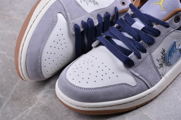 AJ 1 Low SE ‘Phantom Repaired Denim Swoosh’ FZ5042-041 AJ 1 Low SE ‘Phantom Repaired Denim Swoosh’ FZ5042-041