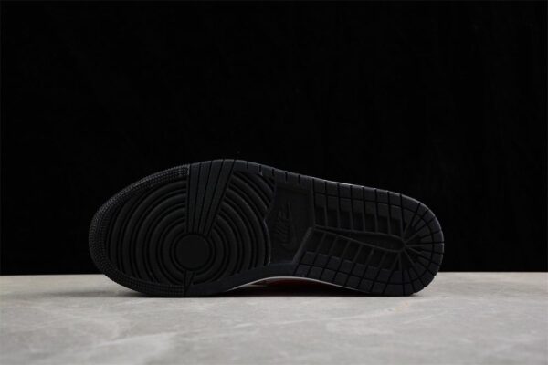 AJ 1 Low ‘Flaming Swoosh’ FJ7222-101
