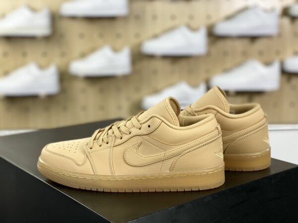 AJ 1 Low SE ‘Sand’ FZ3972-294 AJ 1 Low SE ‘Sand’ FZ3972-294