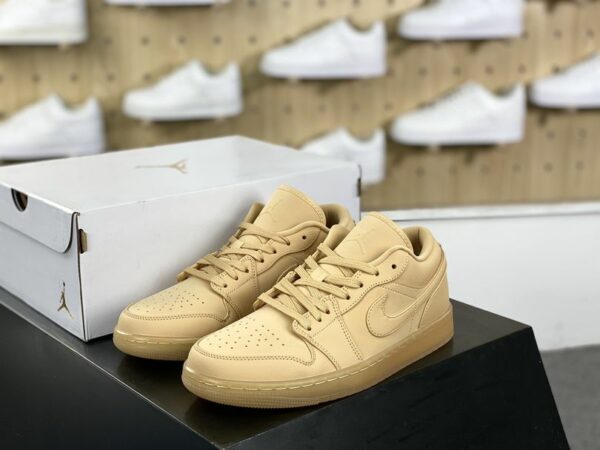 AJ 1 Low SE ‘Sand’ FZ3972-294 AJ 1 Low SE ‘Sand’ FZ3972-294