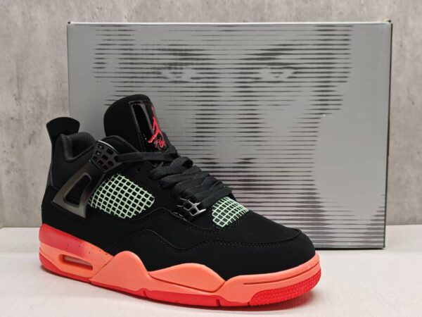 AJ 4 Retro ‘Infrared 23’ II1271-001 AJ 4 Retro ‘Infrared 23’ II1271-001