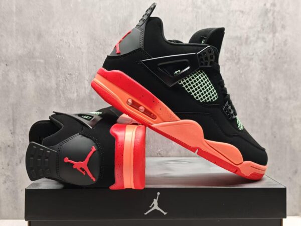 AJ 4 Retro ‘Infrared 23’ II1271-001 AJ 4 Retro ‘Infrared 23’ II1271-001