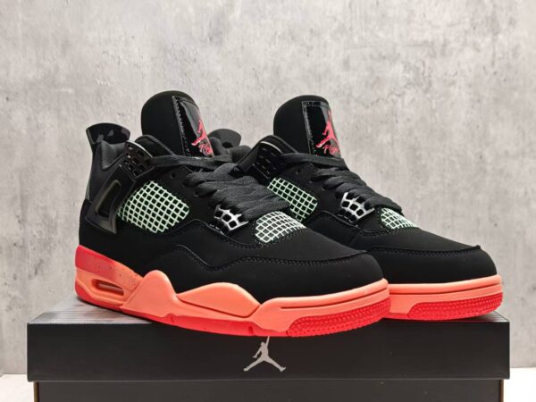 AJ 4 Retro ‘Infrared 23’ II1271-001 AJ 4 Retro ‘Infrared 23’ II1271-001