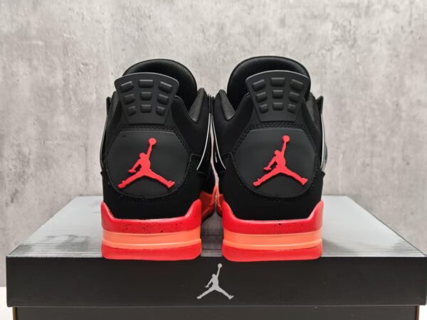 AJ 4 Retro ‘Infrared 23’ II1271-001 AJ 4 Retro ‘Infrared 23’ II1271-001