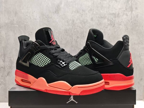 AJ 4 Retro ‘Infrared 23’ II1271-001 AJ 4 Retro ‘Infrared 23’ II1271-001