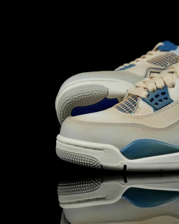 AJ 4 Pokemon Series ‘Blastoise’ AJ 4 Pokemon Series ‘Blastoise’