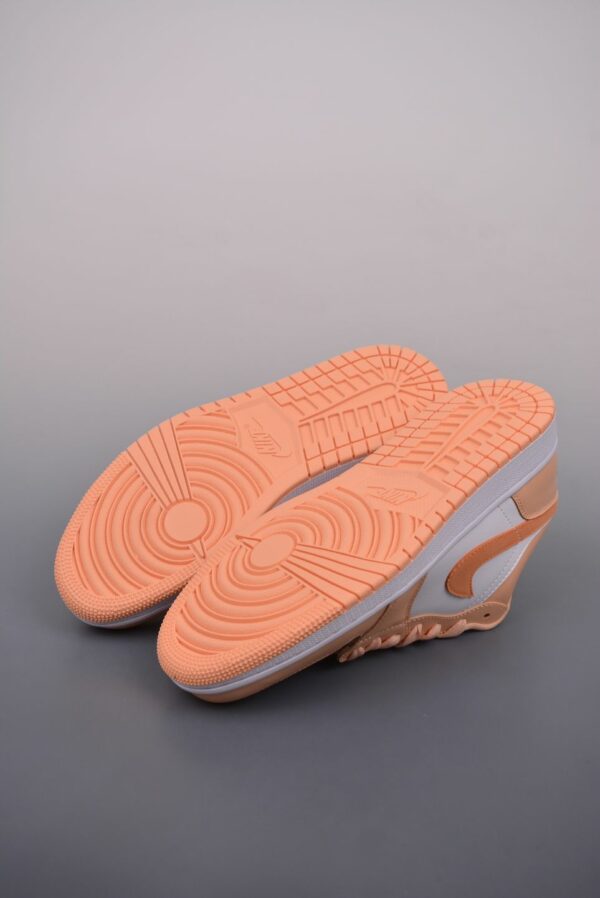 AJ 1 Low ‘Sunset Haze’ DC0774-801