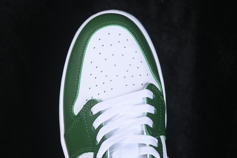 AJ 1 Low Golf ‘Forest Green’ DD9315-300 AJ 1 Low Golf ‘Forest Green’ DD9315-300