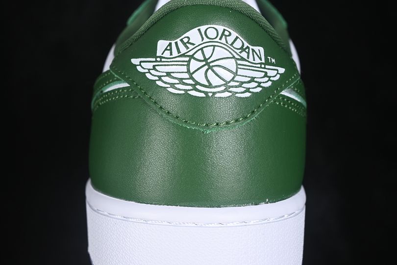 AJ 1 Low Golf ‘Forest Green’ DD9315-300 AJ 1 Low Golf ‘Forest Green’ DD9315-300