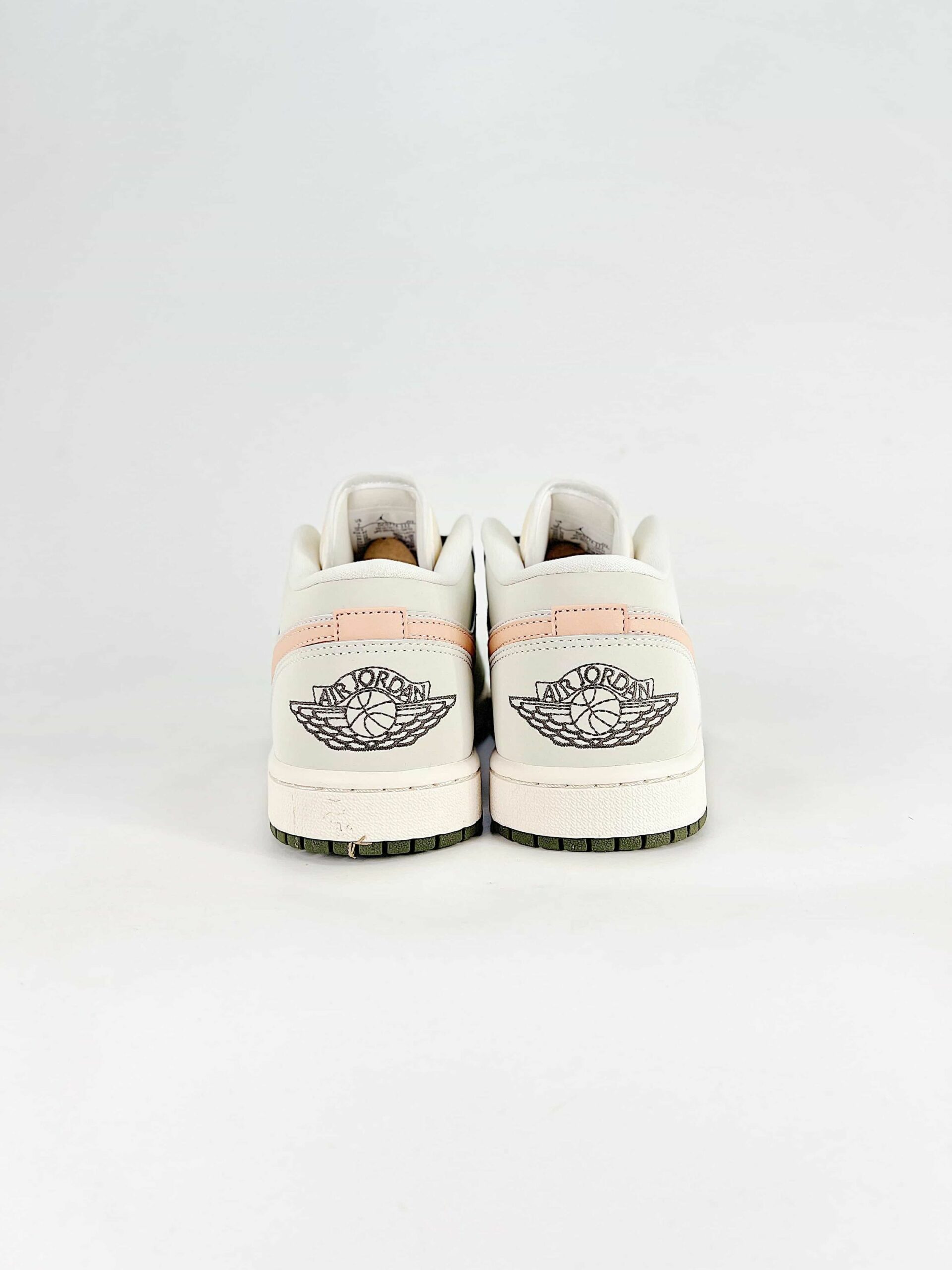 AJ 1 Low ‘Sail Crimson Tint’ DC0774-111 AJ 1 Low ‘Sail Crimson Tint’ DC0774-111