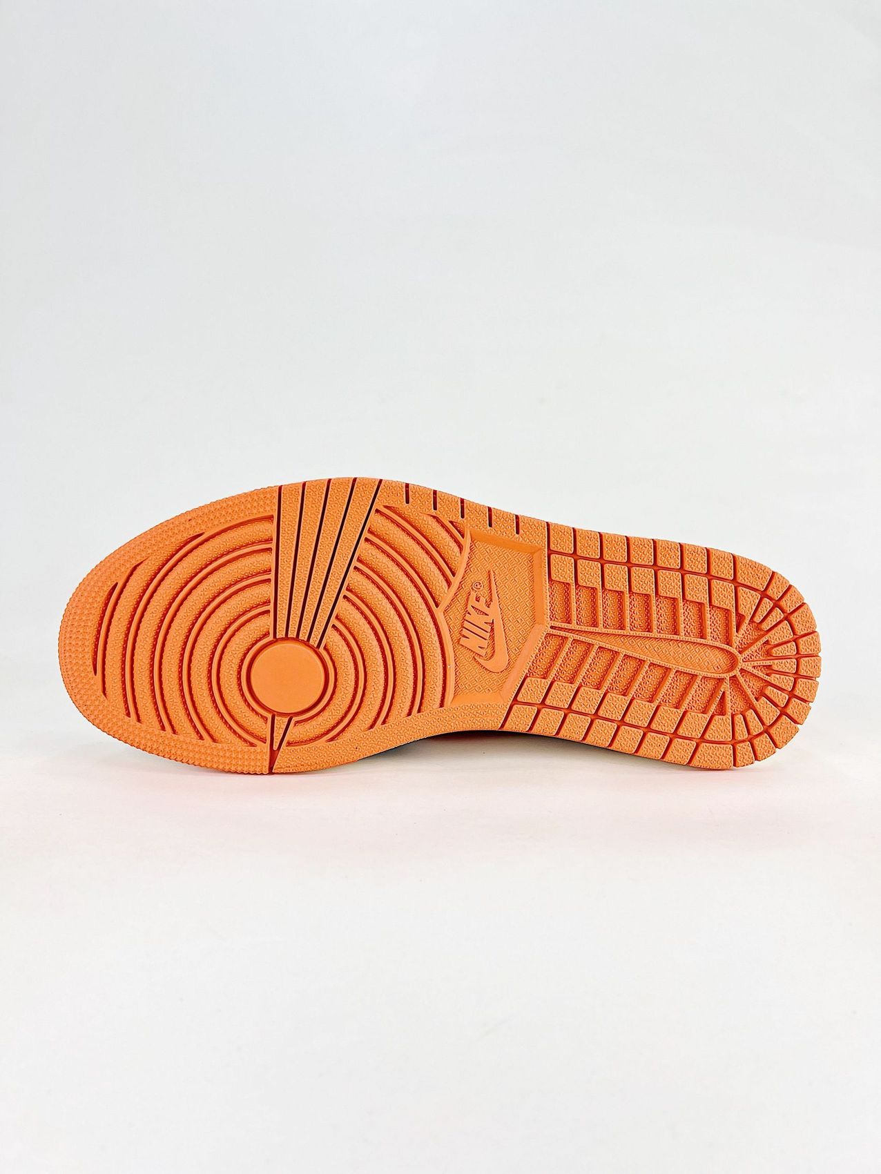 AJ 1 Low Travis Scott ‘Shattered Backboard’ CZ0790-005 AJ 1 Low Travis Scott ‘Shattered Backboard’ CZ0790-005