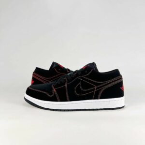 AJ 1 Low ‘Bloodline’ 553558-076