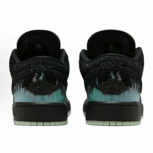 AJ 1 Low ‘Fortune Fly’ HQ3442-001 AJ 1 Low ‘Fortune Fly’ HQ3442-001