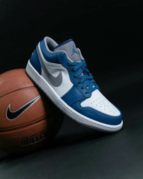 AJ 1 Low ‘True Blue Cement’ 553558-412 AJ3031 AJ 1 Low ‘True Blue Cement’ 553558-412 AJ3031