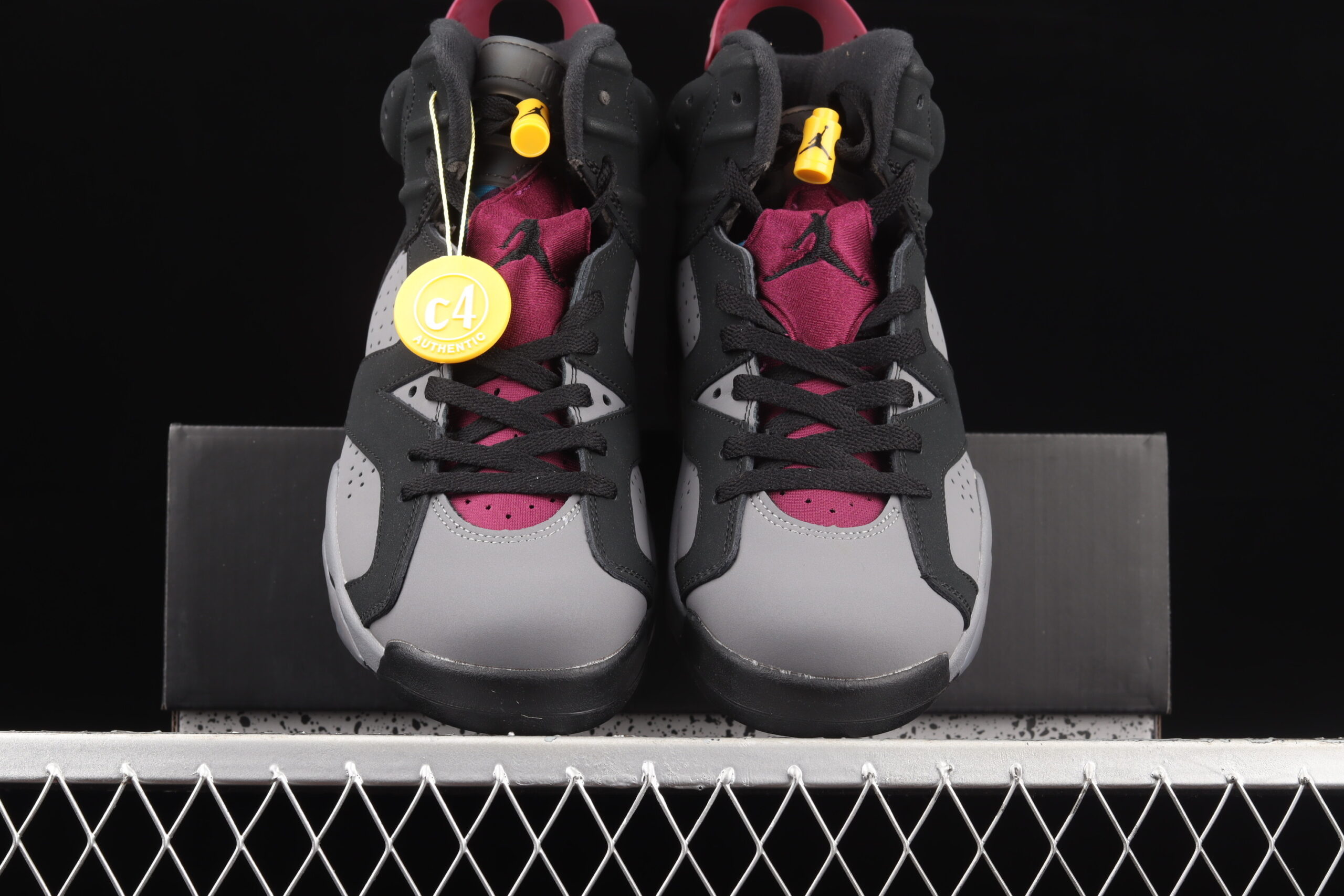 AJ 6 Retro ‘Bordeaux’ CT8529-063 AJ 6 Retro ‘Bordeaux’ CT8529-063