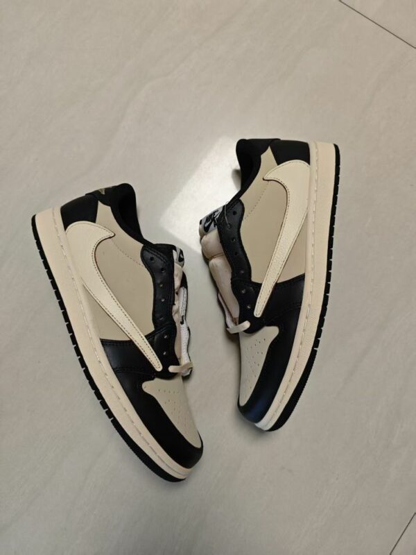 AJ 1 Low OG Travis Scott ‘Pale Vanilla’ DM7866-201