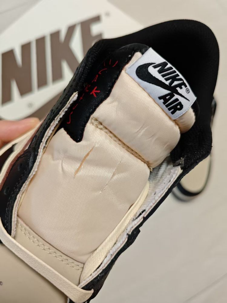 AJ 1 Low OG Travis Scott ‘Pale Vanilla’ DM7866-201 AJ 1 Low OG Travis Scott ‘Pale Vanilla’ DM7866-201