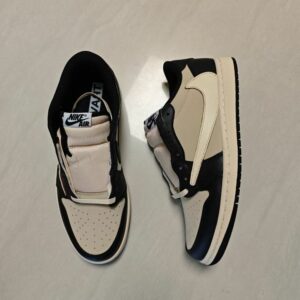 AJ 1 Low OG Travis Scott ‘Pale Vanilla’ DM7866-201