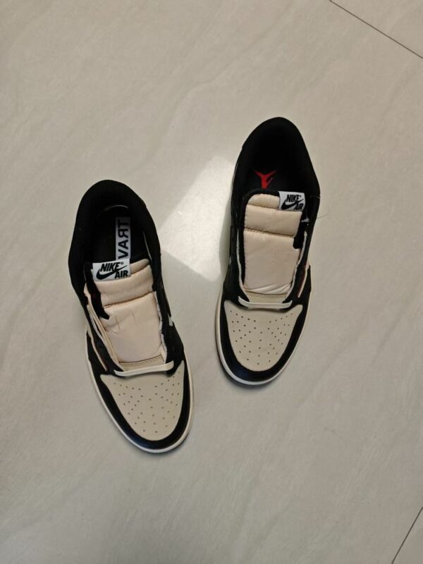AJ 1 Low OG Travis Scott ‘Pale Vanilla’ DM7866-201