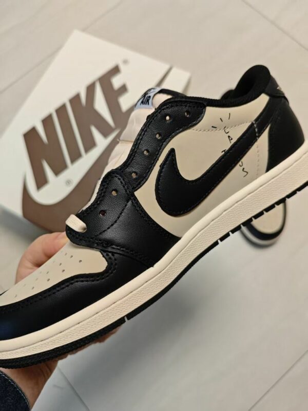 AJ 1 Low OG Travis Scott ‘Pale Vanilla’ DM7866-201