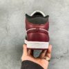 AJ 1 Mid SE ‘Gold Pendants’ CZ4385-016 AJ 1 Mid SE ‘Gold Pendants’ CZ4385-016