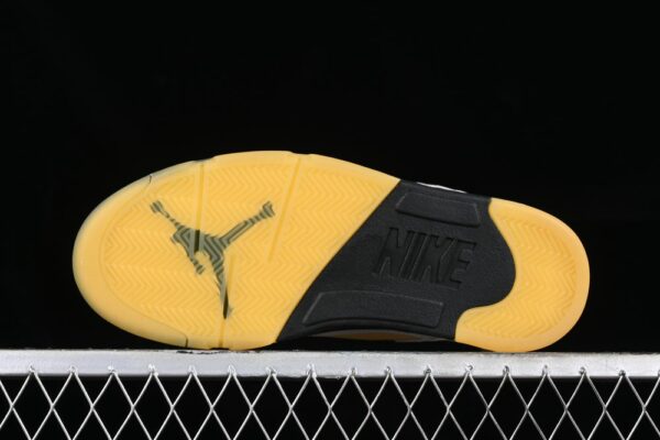 AJ 5 Retro x A Ma Maniere Mid “Photon Dust” FZ5758-004