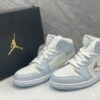 AJ 1 Mid Glitter Swoosh FQ9117-400 AJ 1 Mid Glitter Swoosh FQ9117-400