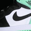 AJ 1 Retro High OG ‘Green Glow’ DZ5485-130 AJ 1 Retro High OG ‘Green Glow’ DZ5485-130