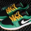 AJ 1 Low SE ‘Christmas’ DQ8422-300 AJ 1 Low SE ‘Christmas’ DQ8422-300