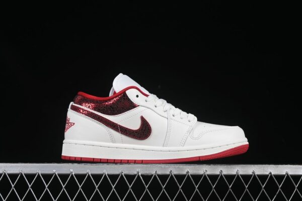 AJ 1 Low Ruby HJ9338-106