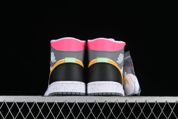 AJ 1 Mid SE GS Multi-Color FN1190-100