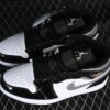 AJ 1 Mid Black Patent HV0789-010 AJ 1 Mid Black Patent HV0789-010