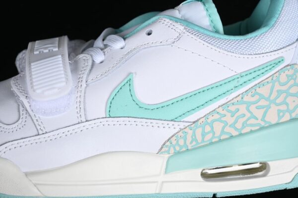 AJ Legacy 312 Low White Light Dew HJ9041-100