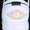 AJ 1 Low ‘White Black’ 553560-172 AJ 1 Low ‘White Black’ 553560-172
