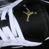 AJ 1 Low ‘White Black’ 553560-172 AJ 1 Low ‘White Black’ 553560-172