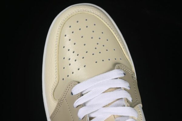 AJ 1 Low ‘Desert Khaki’ HV6530-100