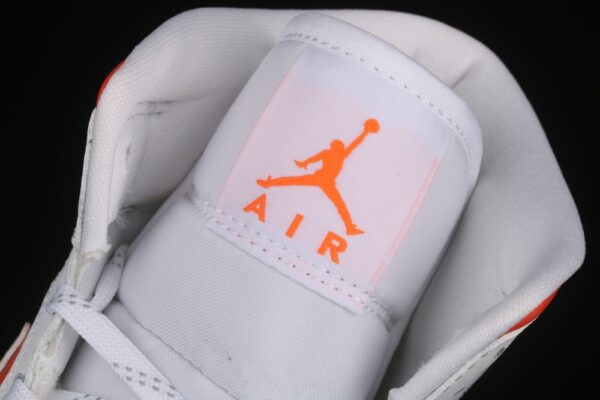 AJ 1 Mid SE – Bright Citrus CZ0774-800