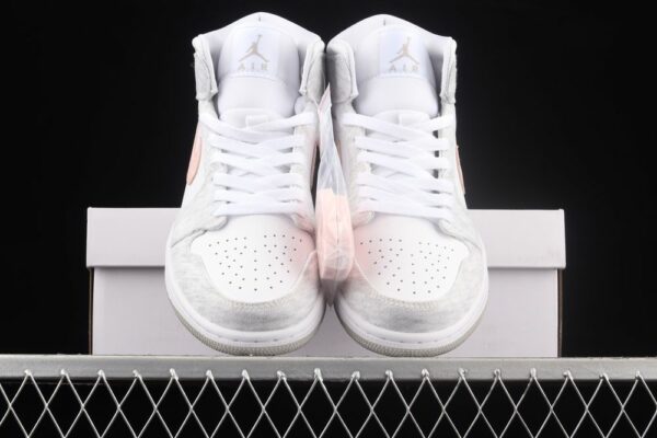 AJ1 Mid SE Light Iron Ore DN4045-001