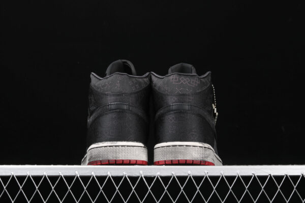 AJ 1 Mid Fearless CU2804-100
