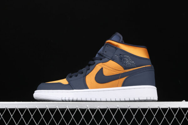 AJ 1 Mid SE Premium Stain Gold 852542-401