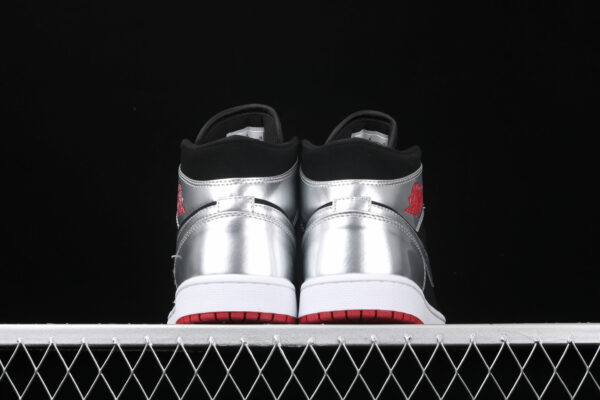 AJ 1 Mid Johnny Kilroy 554724-057