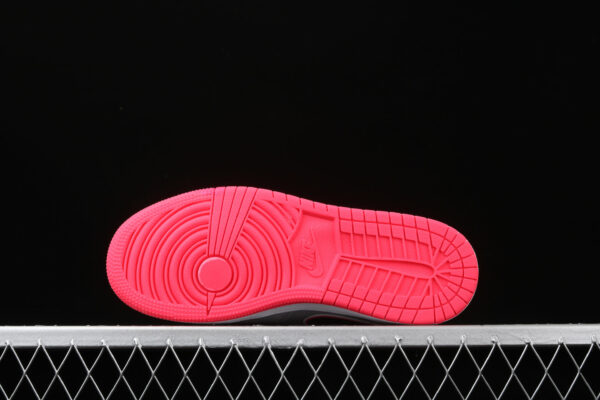 AJ 1 Mid Wolf Grey Pink 555112-060