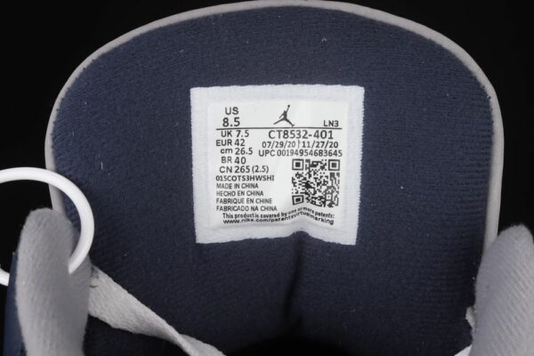 AJ 3 Retro Midnight Navy CT8532-401