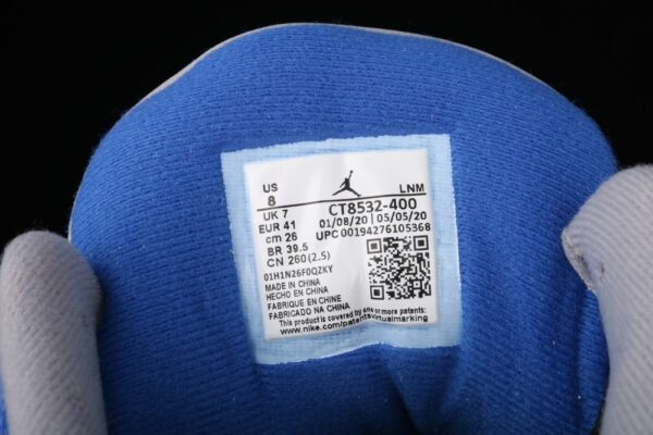 AJ 3 Retro Varsity Royal CT8532-400