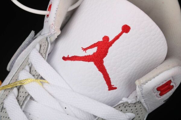 AJ 3 Retro Tinker Air Max 1 CJ0939-100