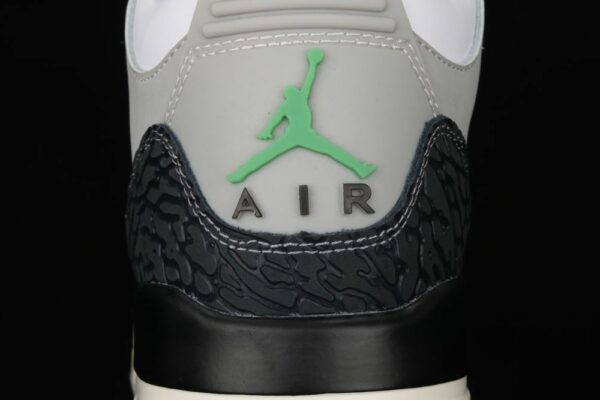 AJ 3 Retro Chlorophyll 136064-006